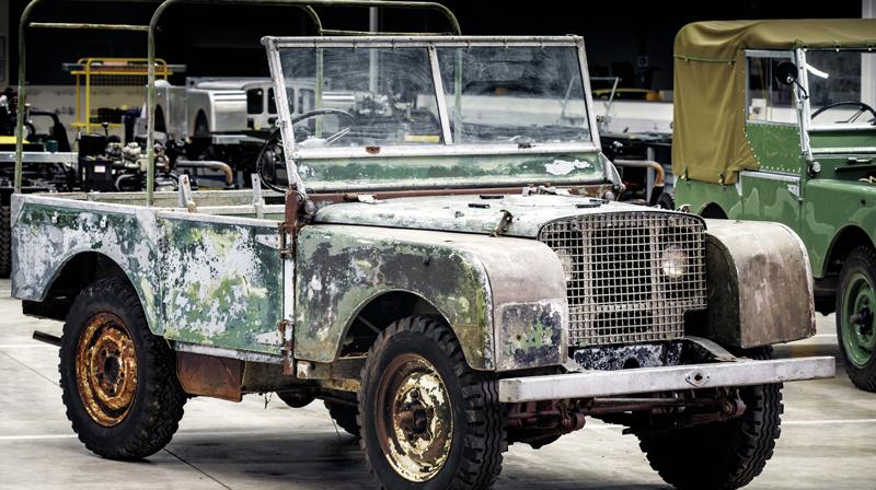 Land-Rover restores original
